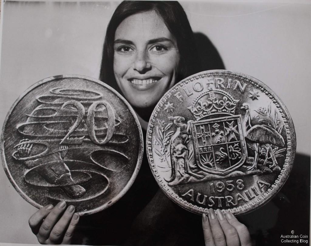 Press Photograph Decimal Changeover February 1966